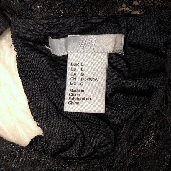 H&M Women’s Lace Top - Picture 4 of 4